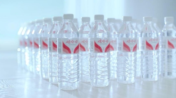 娃哈哈为什么能称为“尝试室御用水”？